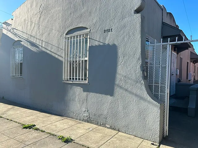 3721 Allendale Ave #F — Photo 2