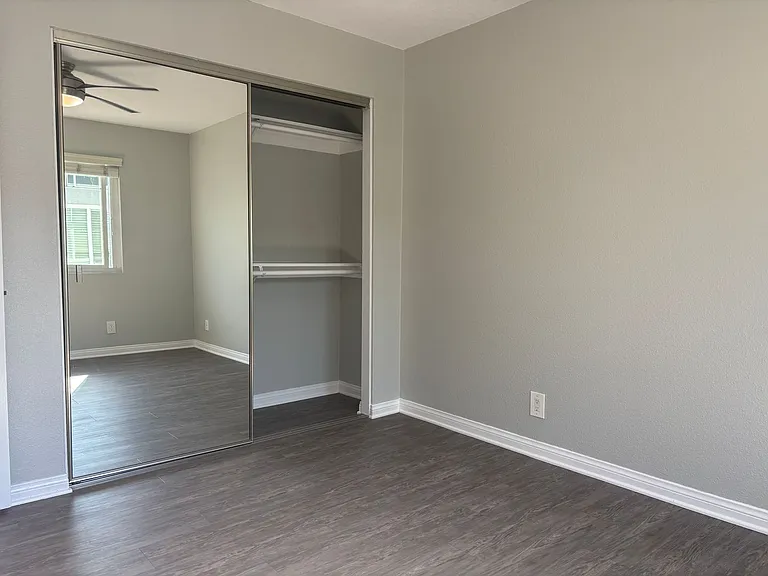 Villa Serrano Apartment Homes — Photo 60