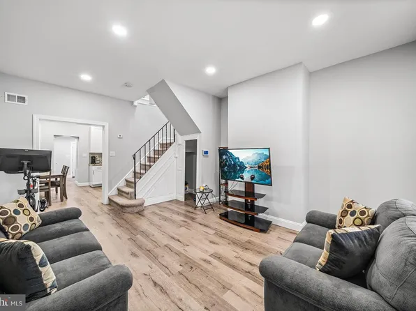 6140 Chew Ave, Philadelphia, PA 19138