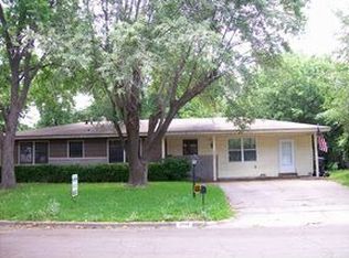 2743 S 26th St, Waco, TX 76706