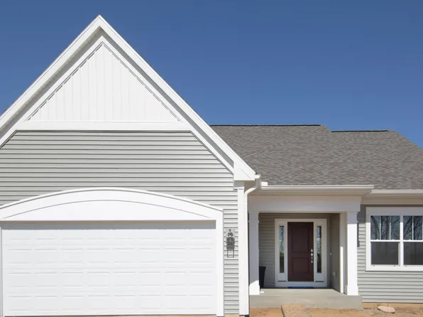14321 Bridgeview Point, Vicksburg, MI 49097
