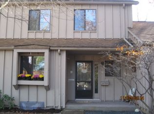 3759 Cedaridge Rd, Kalamazoo, MI 49008