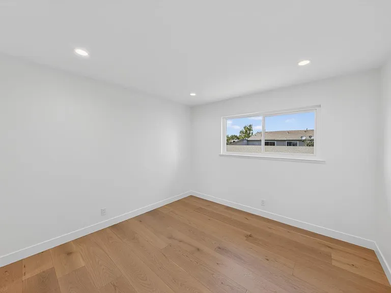 1347 Marlin Ave — Photo 34