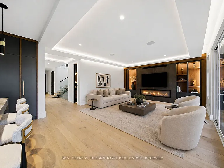 27 Inverleigh Dr — Photo 7