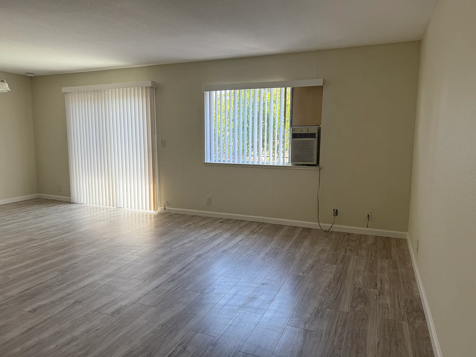 2 bed, 800 sqft, $2,895 — Photo 4