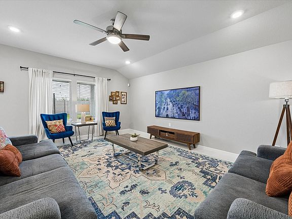 5th image of 7614 Water Glen Ln
