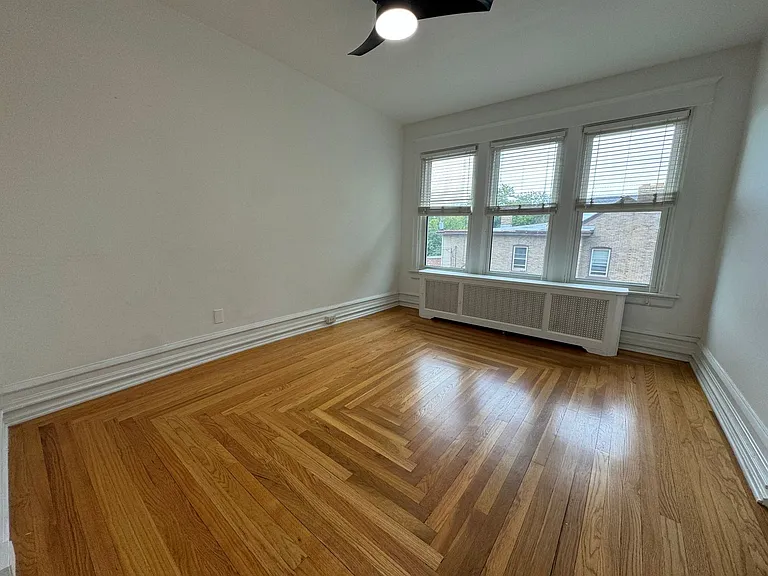 2201 W Gordon St — Photo 48