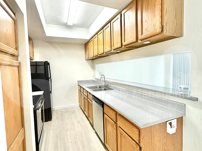 500 N Roosevelt Ave #134 — Photo 4