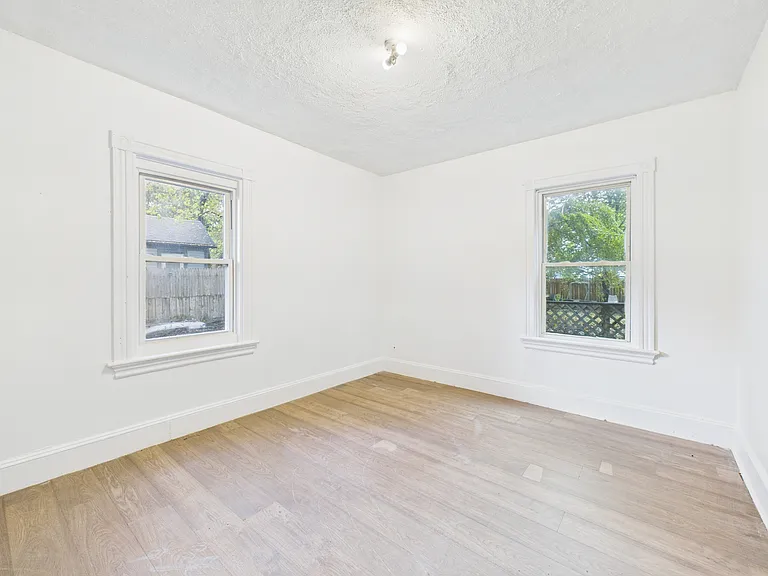 365 Orms St #1 — Photo 12