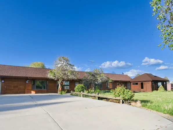 940 SW Crescent Rd, Sunnyside, WA 98944
