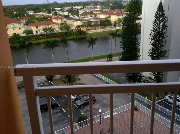 2025 NE 164th St APT 806, North Miami Beach, FL 33162