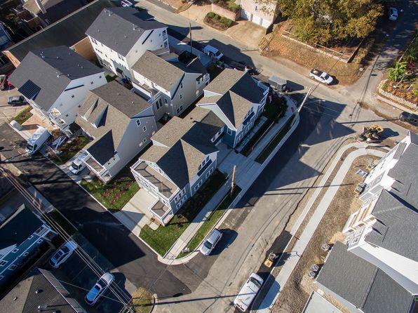 virginia-beach-virginia-402647318 picture