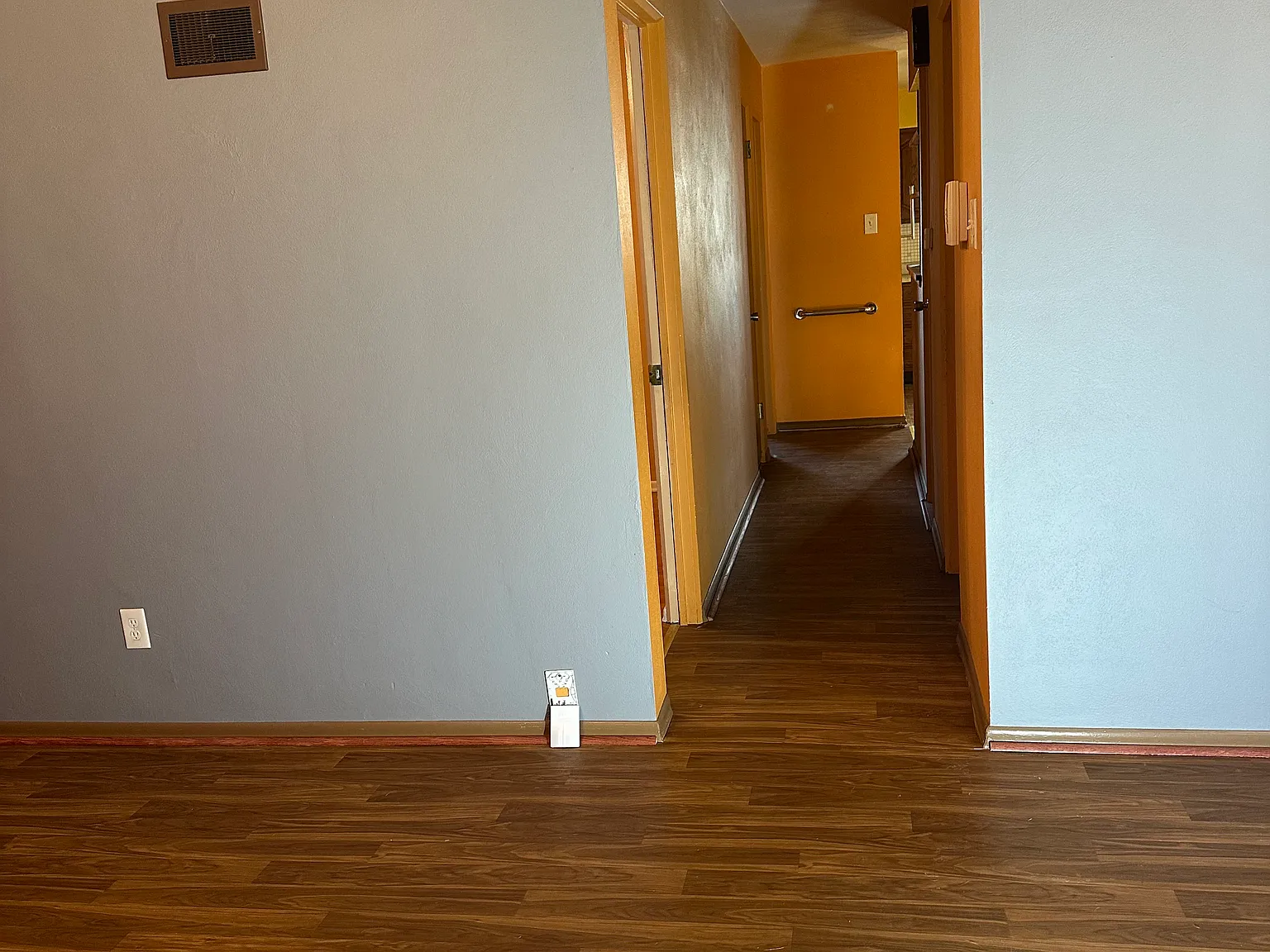 2 bed, 936 sqft, $1,200 — Photo 3