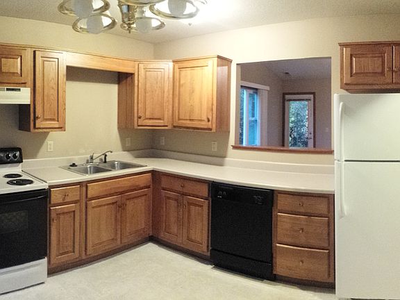 Kitchen w/ New fridge