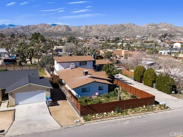 7428 Acoma Trl, Yucca Valley, CA 92284