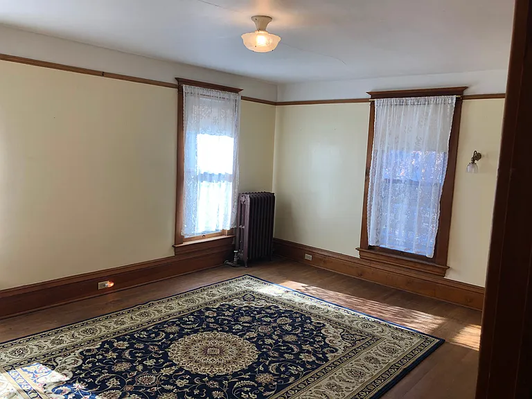 206 S 5th St — Photo 26