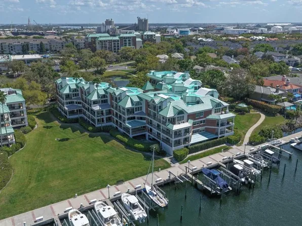 947 SEDDON COVE WAY #947, TAMPA, FL 33602