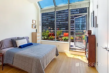 Rented by (Legacy) Elegran