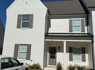 626 Cottage Cv, Oxford, MS 38655