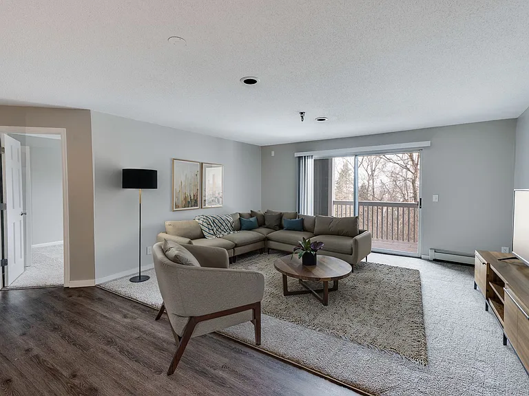 Waconia - 2 Bed / 2 Bath - 1,036 Sq.Ft.