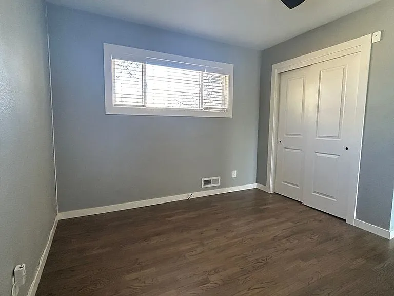 1141 E Madison St — Photo 7