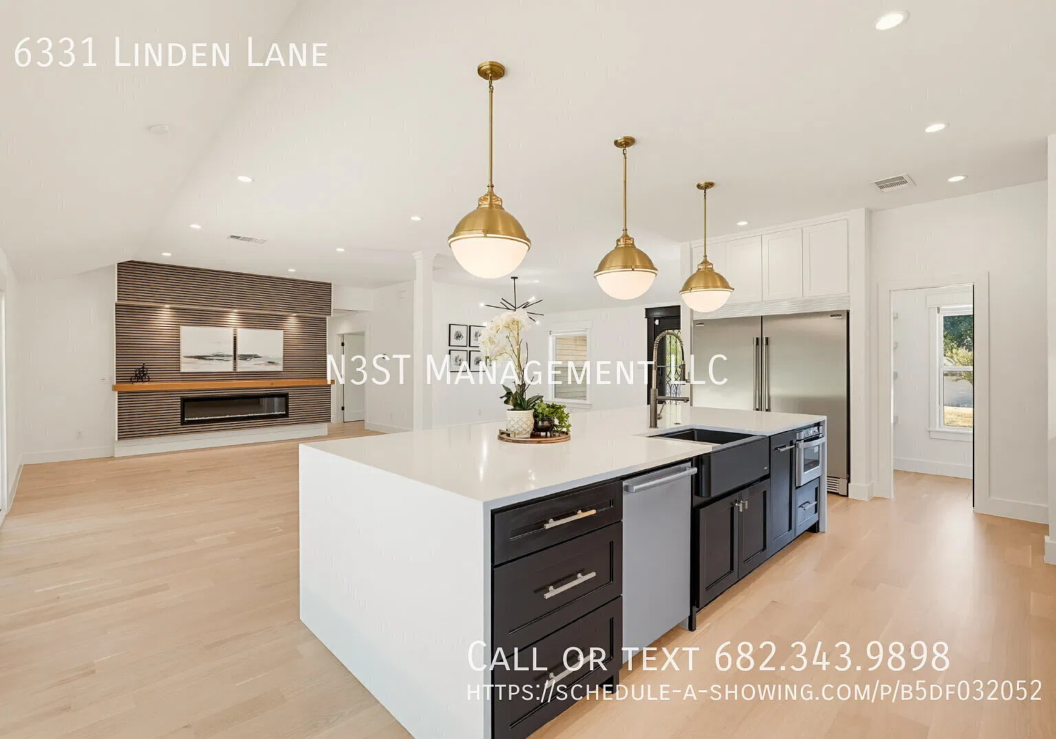 Modern Preston Hollow-Area Home with Resort-Style Services — Photo 1