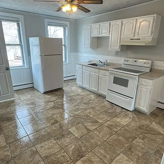 25 Prospect Hill Ave #2L — Photo 1