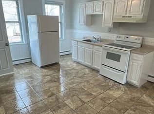 25 Prospect Hill Ave #2L, West Warwick, RI 02893