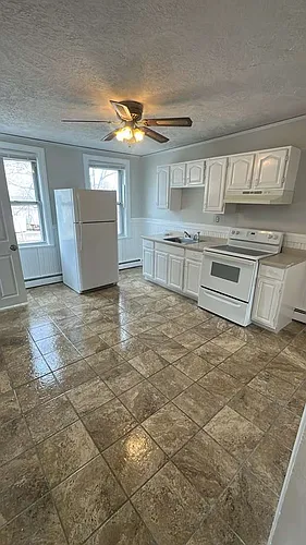 25 Prospect Hill Ave #2L Photo 1