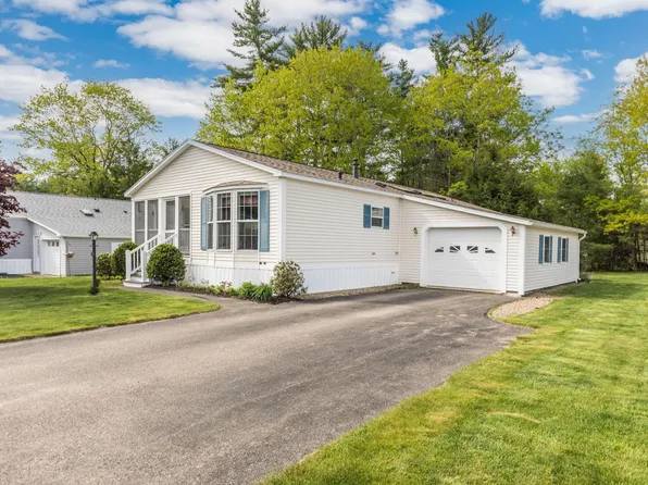 27 Watercress Drive, Rochester, NH 03868