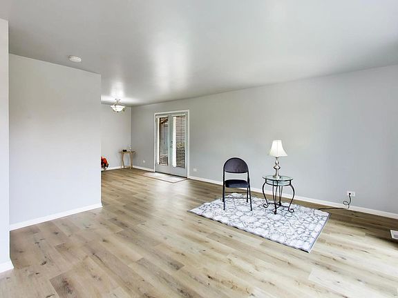 4th image of 455 Verde Dr #455