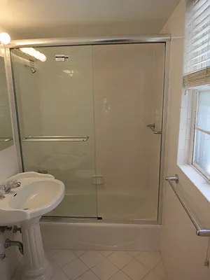 Rented by City Connections Realty | media 21