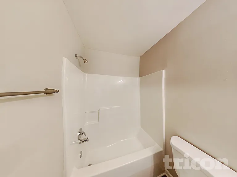 320 Stone Meadow Dr — Photo 16