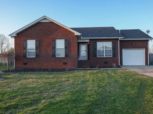 3024 Derby Town Dr, Greenbrier, TN 37073