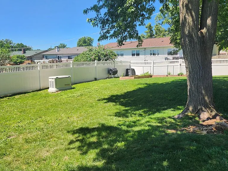 5147 Mild Dr — Photo 7