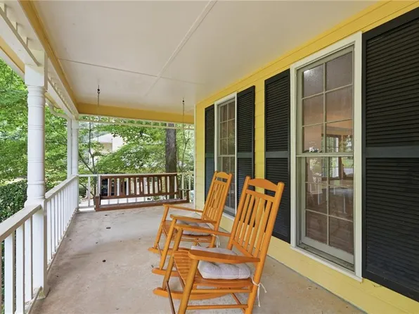 392 Princeton Way, Lawrenceville, GA 30044