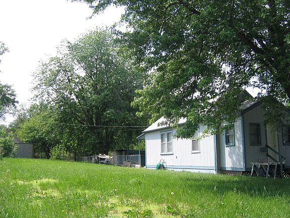Large fenced in yard!