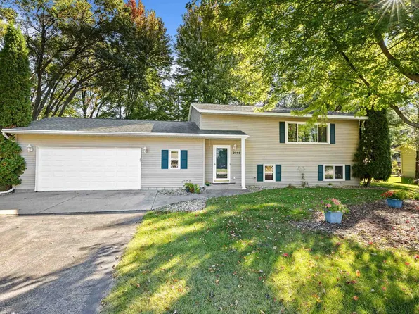2050 East BREEZEWOOD COURT, Plover, WI 54467
