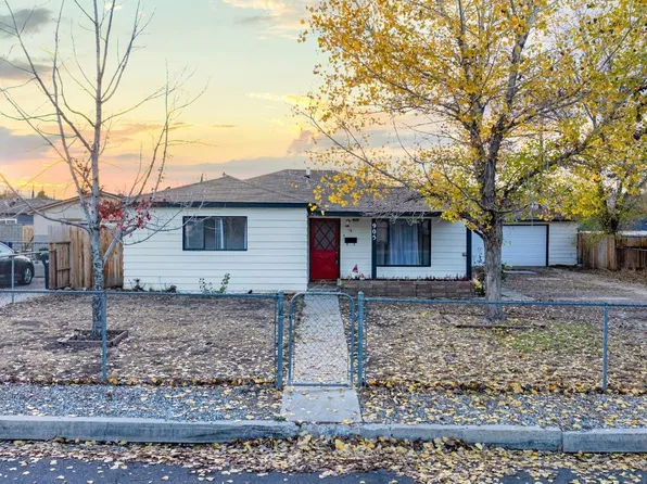 905 Black Oak Dr, Tehachapi, CA 93561
