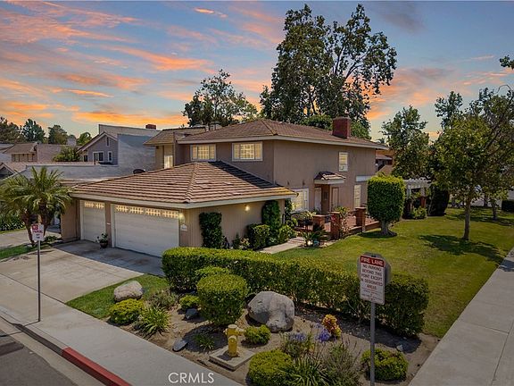 3rd image of 24662 Toledo Ln