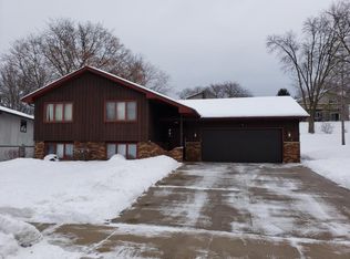 3008 9th Ave NW, Rochester, MN 55901