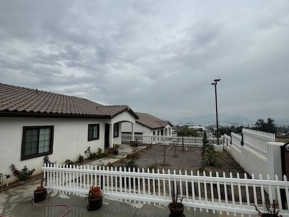 3rd image of 22416 Akers Ln