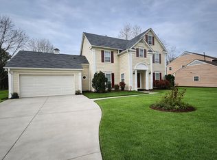 5320 Bellflower Ln, Charlotte, NC 28227