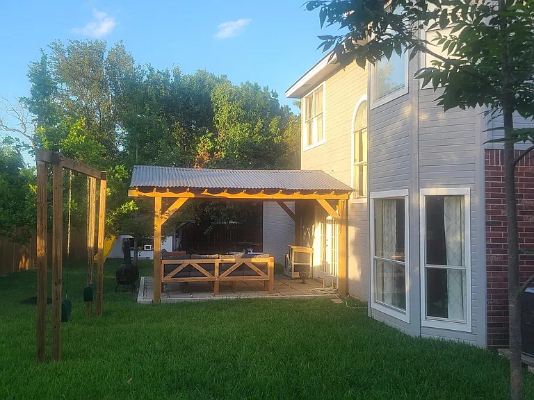 6500 Bramber Ln — Photo 8