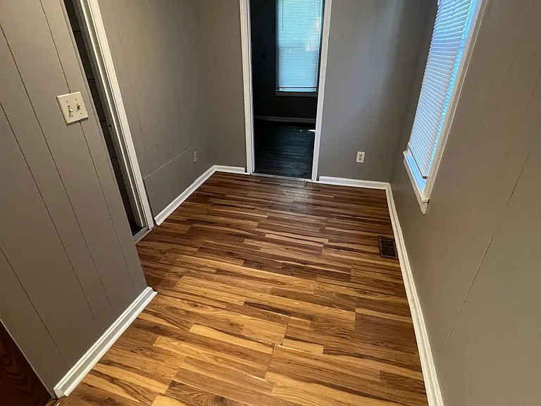 3505 Wyandotte Ave — Photo 6