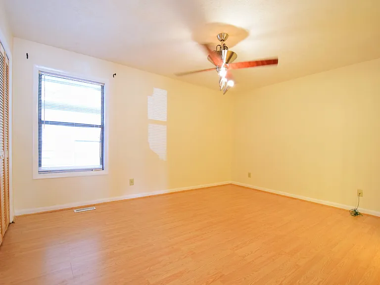 206 Villa Dr — Photo 10