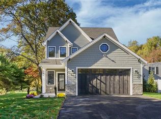 191 Pippin Orchard Rd, Cranston, RI 02921