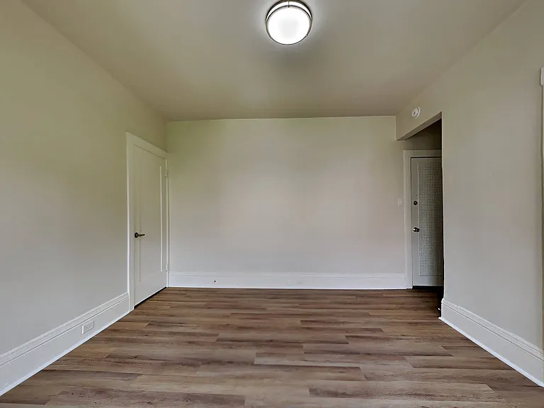 954 Geary St — Photo 21