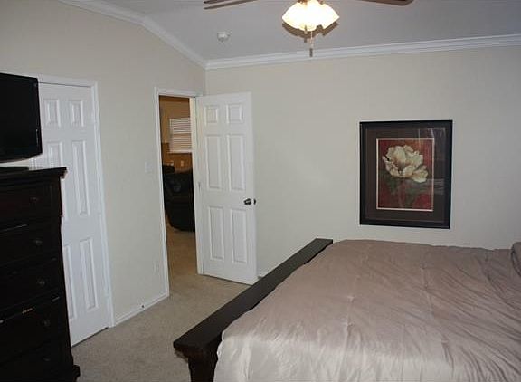 5th image of 2412 Ericanna Ln