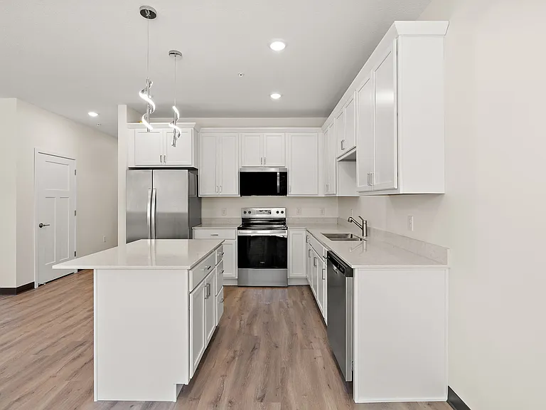 Manor Heights Townhome — Photo 24